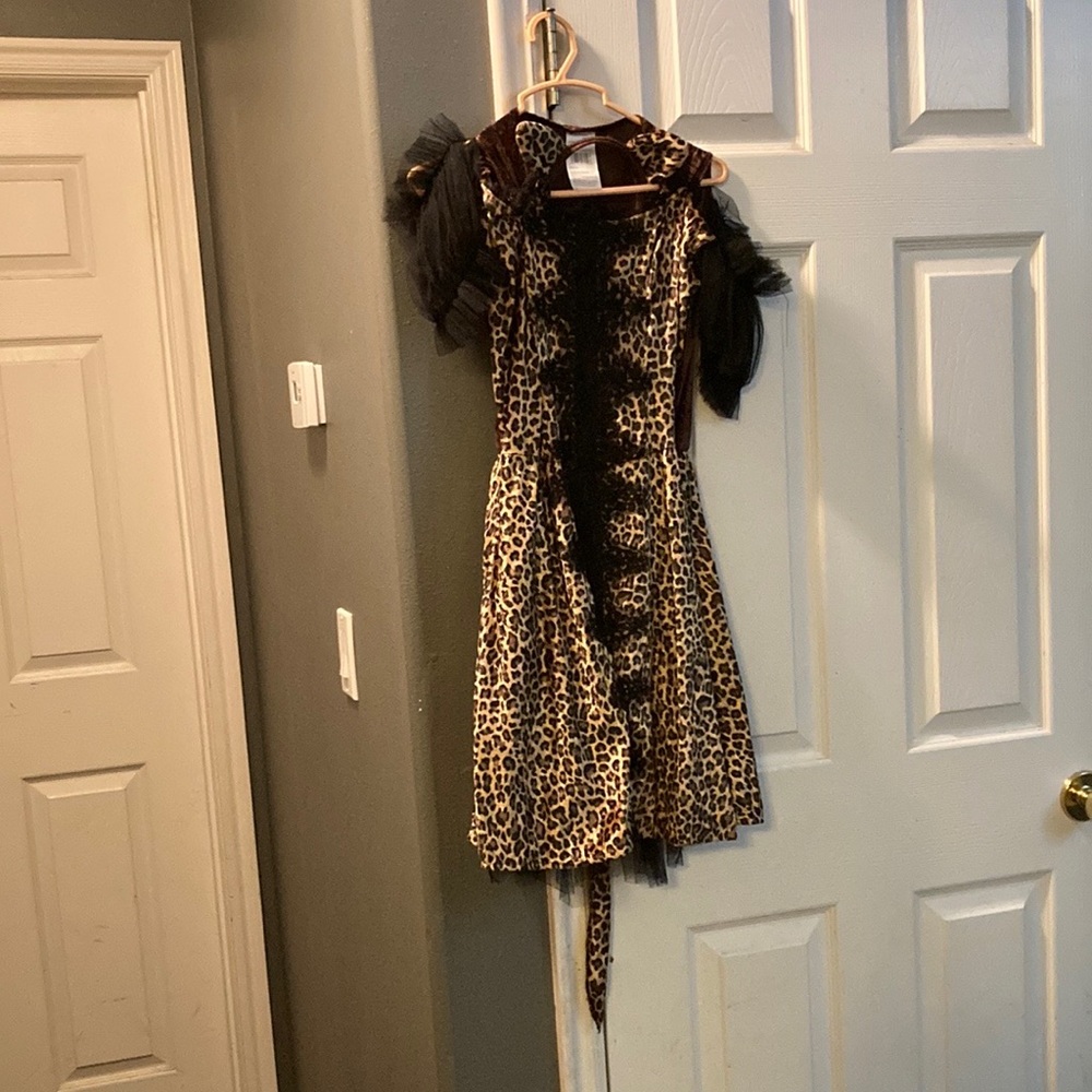Girls’ Leopard Costume for a size 10